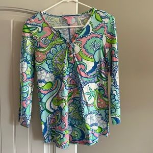Women’s Lily Pulitzer Size M long sleeve shirt. Excellent condition